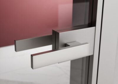 ALBED_BATTCC_STP45_CELINE_product_door_champagne_trasparent_glass_handle_detail-400x284