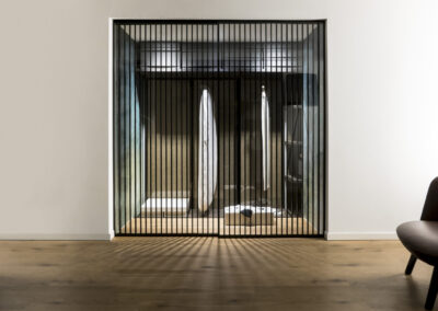 ALBED_SCORR_BININCASS_RI-TRAIT-8B_product_sliding_door_black_trasparent_glass-1-400x284